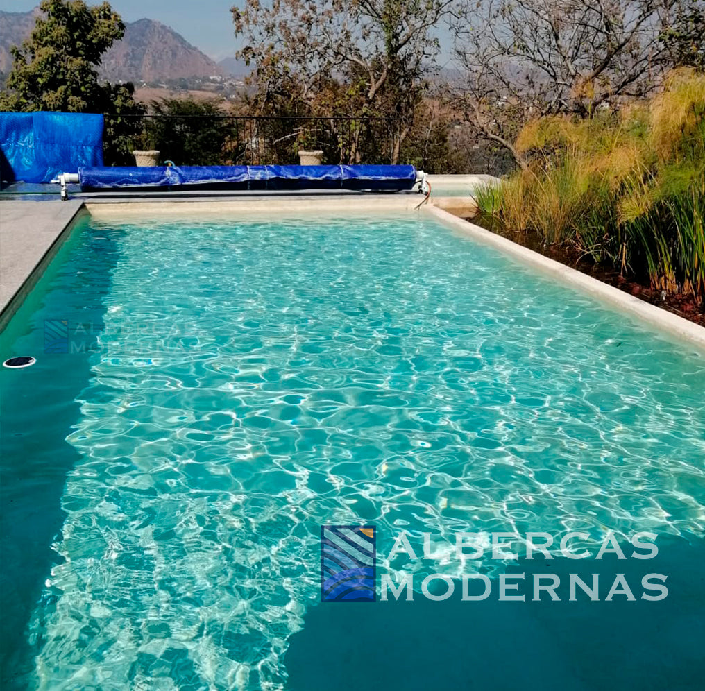 Alberca Moderna Select con entorno natural
