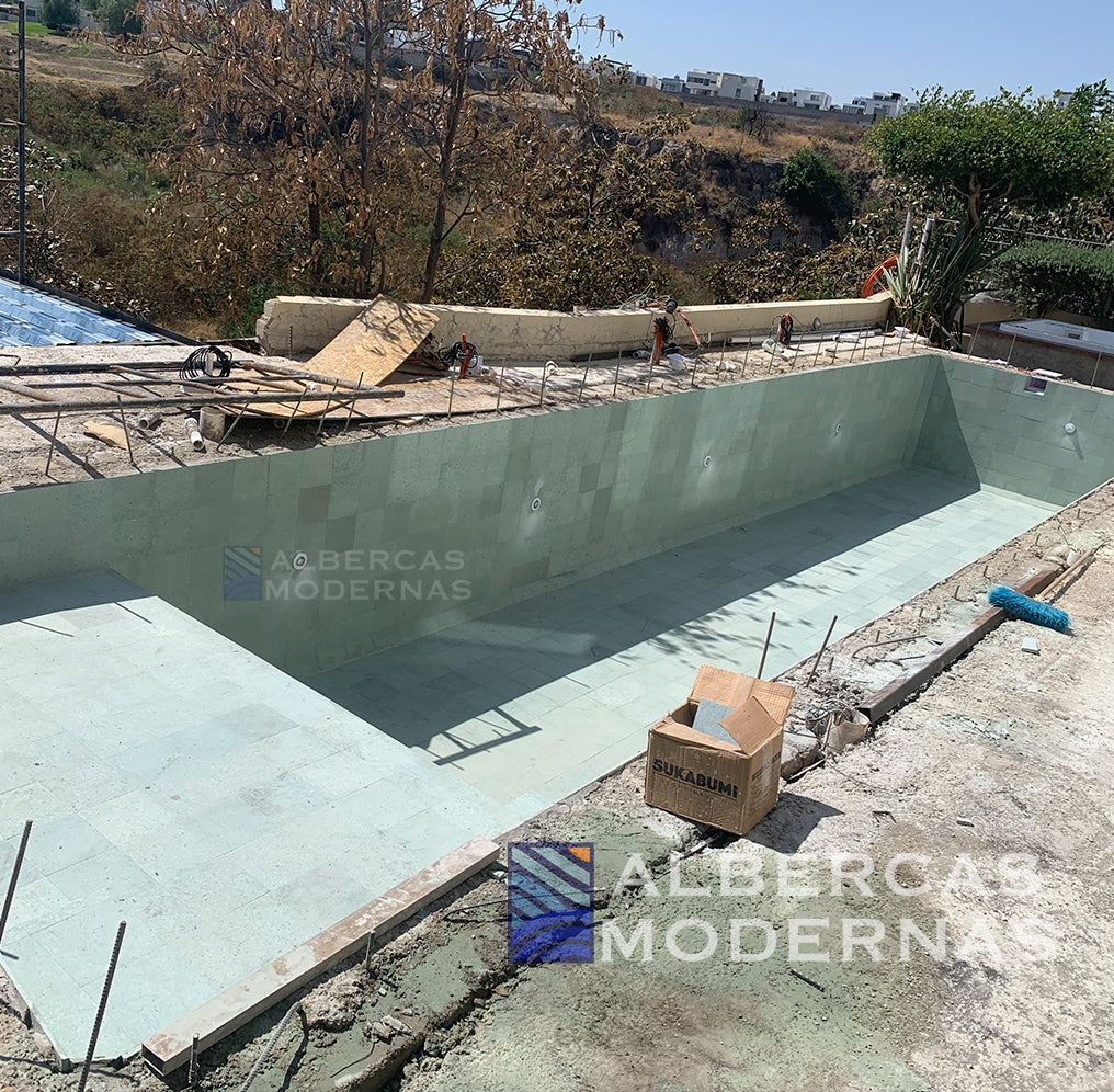 Proceso de construcción de alberca residencial — Albercas Modernas